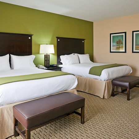 Holiday Inn Express Hotel & Suites Opelika Auburn By Ihg Exterior photo